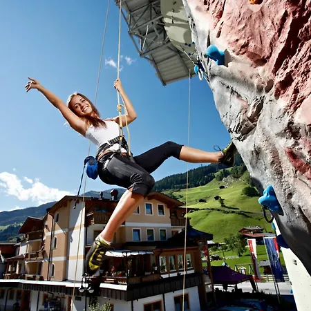 Sonnenhof Hotel 4*